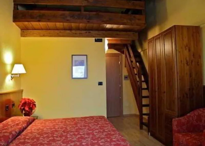 Ih Mont Blanc Hotel 4*