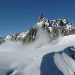 호텔 Ih Mont Blanc 쿠르마예