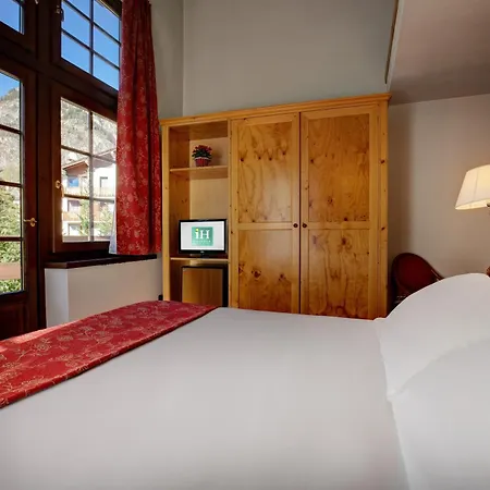 Ih Mont Blanc 호텔 쿠르마예