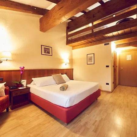 Ih Mont Blanc Hotel