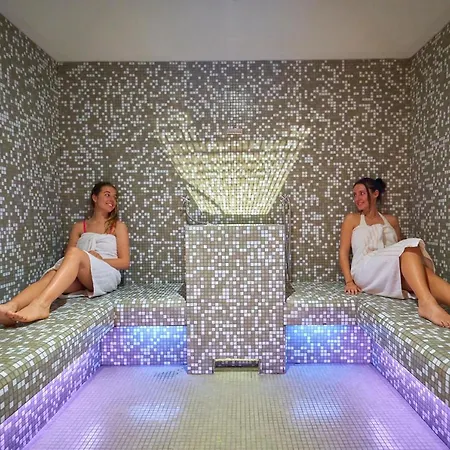 Hotel Ih Mont Blanc 4*