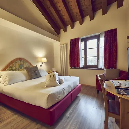 Hotel Ih Mont Blanc 4*