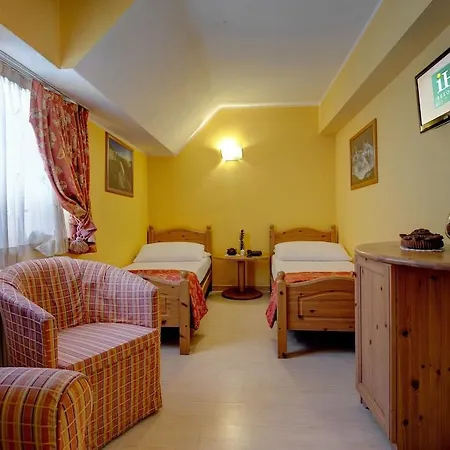 Ih Mont Blanc Hotel 4*