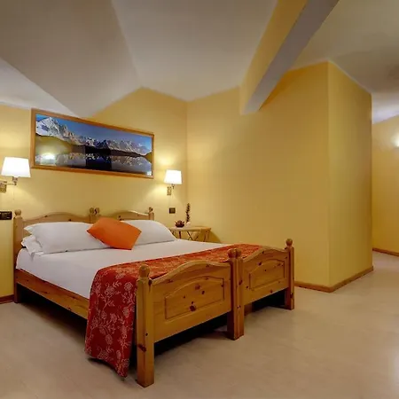 Ih Mont Blanc 4* 쿠르마예