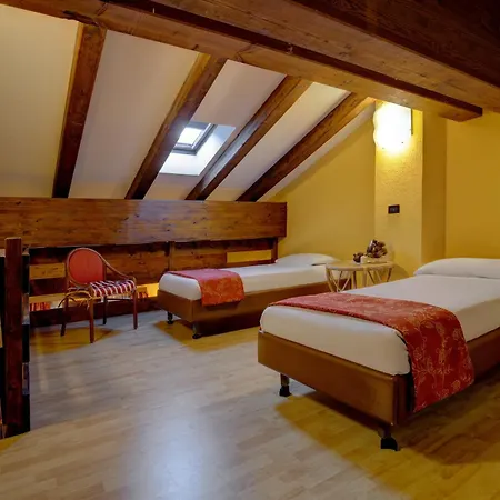 호텔 Ih Mont Blanc 4*