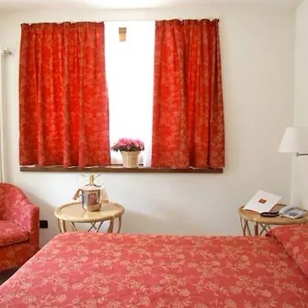 Ih Mont Blanc 4* 쿠르마예