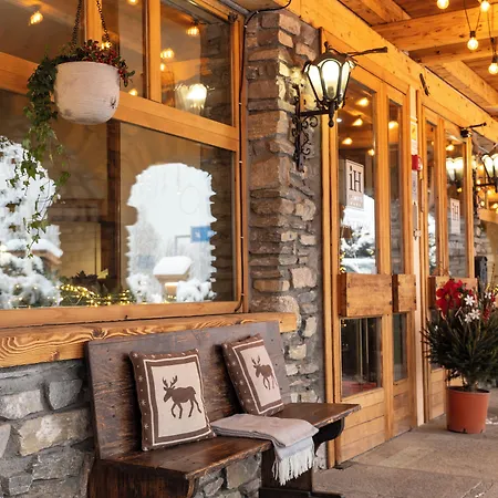 Ih Mont Blanc Hotel 4*