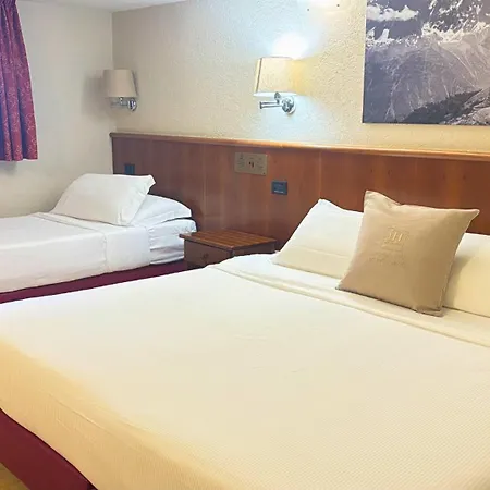 Ξενοδοχείο Ih Mont Blanc 4*