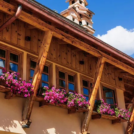 Ih Mont Blanc Отель Курмайор